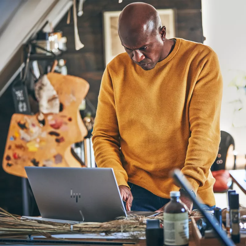 HP ZBook Studio G11 Intel Core Ultra 7 155H 40,6 cm (16 tolli) WUXGA 32 GB DDR5-SDRAM NVIDIA RTX 2000 Ada Wi-Fi 7 (802.11be) Windows 11 Pro AI-tööjaam, AI-arvuti