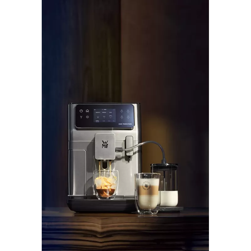 WMF Perfection CP812D täisautomaatne espressomasin 3 L