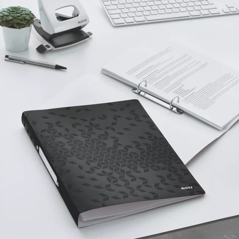 Leitz Ringbinder WOW PP A4 2RR/25mm, A4, ümar rõngas, polüpropüleen (PP), must, 190 lehte, 80 g/m²