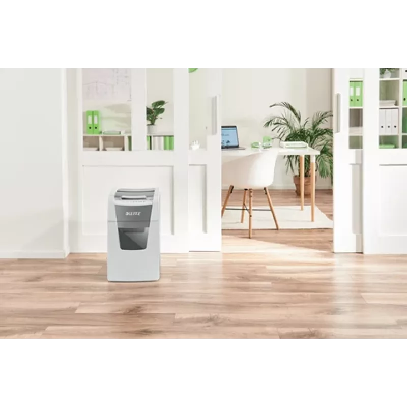 Leitz IQ Autofeed Office 150 automaatne paberipurustaja P5, mikropeenestus, 22 cm, 2 x 15 mm, 44 L, 500 lehte, 55 dB