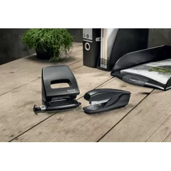 Leitz NeXXt Recycle auguraua, 30 lehte, Must, Plastik, 8 cm, 5,5 mm, A6