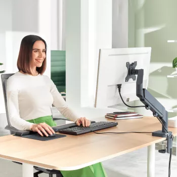 Leitz Ergo ruumisäästlik ühe monitori käsi, 9 kg, 43,2 cm (17 inch), 81,3 cm (32 inch), 75 x 100 mm, kõrguse reguleerimine, Hall