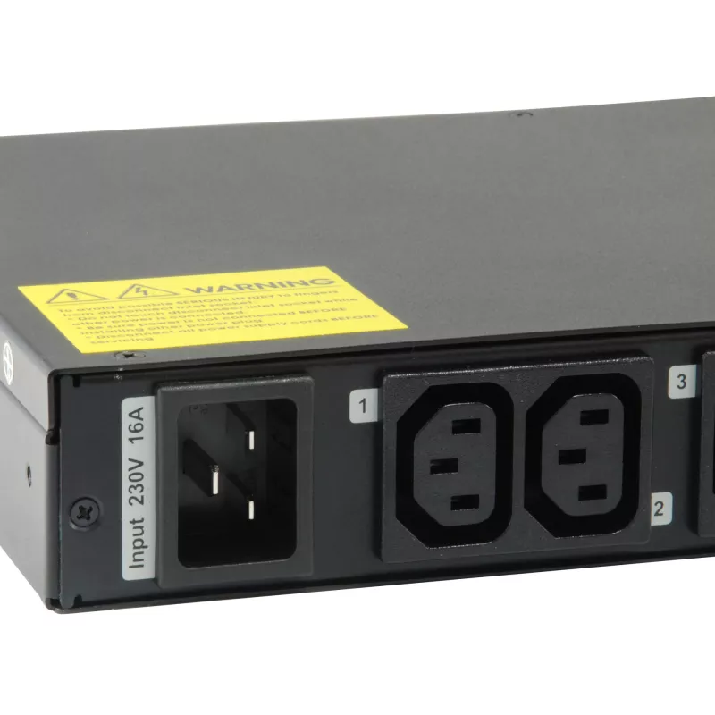 LevelOne 12-pistikuga intelligentne toitejaotusseade, 200–240 V AC
