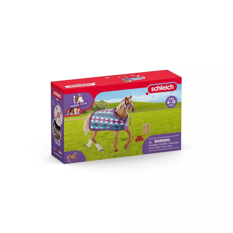 schleich HORSE CLUB Inglise täisvereline hobune tekiga, Hobusetall, Hobused, 5 a, Mitmevärviline, Plastik