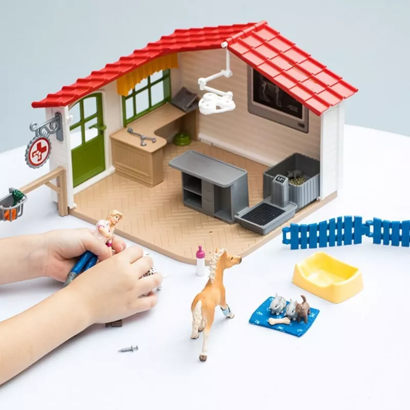 schleich Veterinaarpraksis koos lemmikloomadega, Talu, Taluloomad / talumänguasjad, 3 a, Mitmevärviline