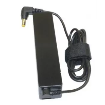 Fujitsu S26391-F1246-L609 toiteadapter/inverter sisetingimustesse 65 W must