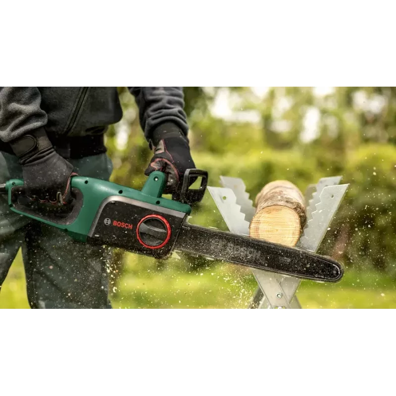 Bosch 0 600 8B8 304 kettsaag 1800 W Roheline