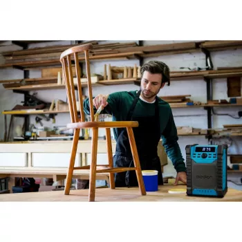 Kaasaskantav digitaalraadio MEDION LIFE E65895 (MD 43895) — PLL-tuuner, 10 W RMS, LCD, Bluetooth 10 m, IP54, väline antenn, must/sinine