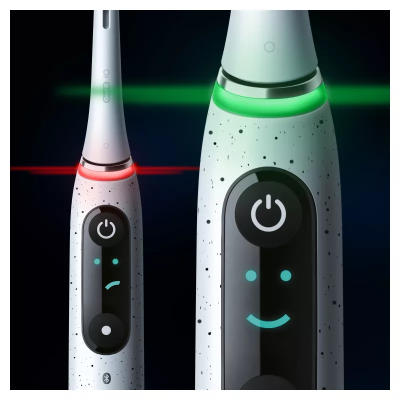Oral-B iO Series 10 Täiskasvanute pöörlev-võnkuv hambahari Valge