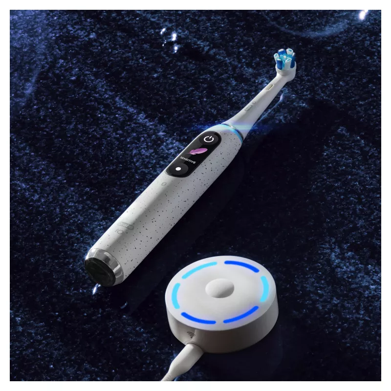 Oral-B iO Series 10 Täiskasvanute pöörlev-võnkuv hambahari Valge