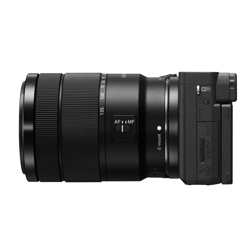 Sony α 6400 + SEL18135 MILC 24,2 MP CMOS 6000 x 4000 pikslit must