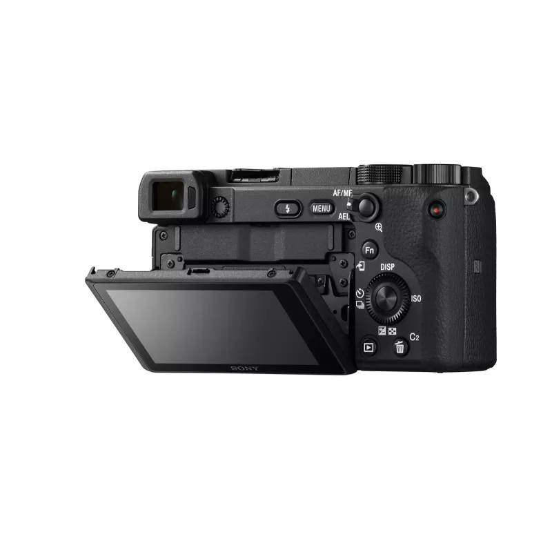 Sony α 6400 + SEL18135 MILC 24,2 MP CMOS 6000 x 4000 pikslit must