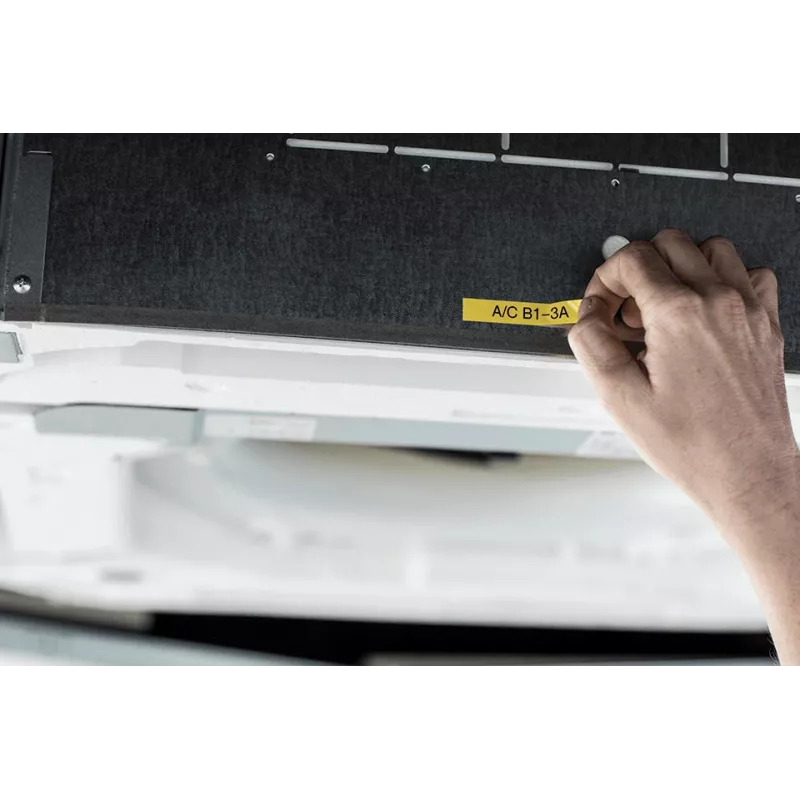 Sildiprinter Brother PT-E110VP otse termo Värviline 180 x 180 DPI 20 mm/sek TZe QWERTY