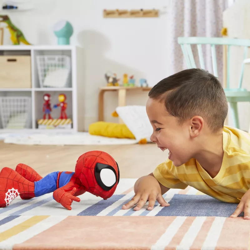 Marvel Spidey ja tema vinged sõbrad Dance 'N Crawl Spidey, interaktiivne plüüsist mänguasi muusika ja helidega