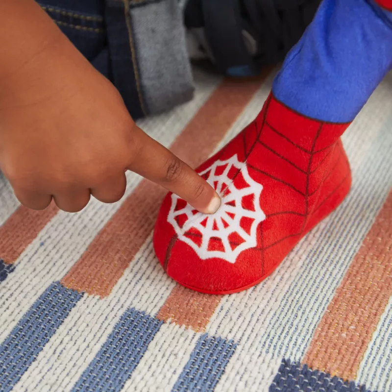 Marvel Spidey ja tema vinged sõbrad Dance 'N Crawl Spidey, interaktiivne plüüsist mänguasi muusika ja helidega