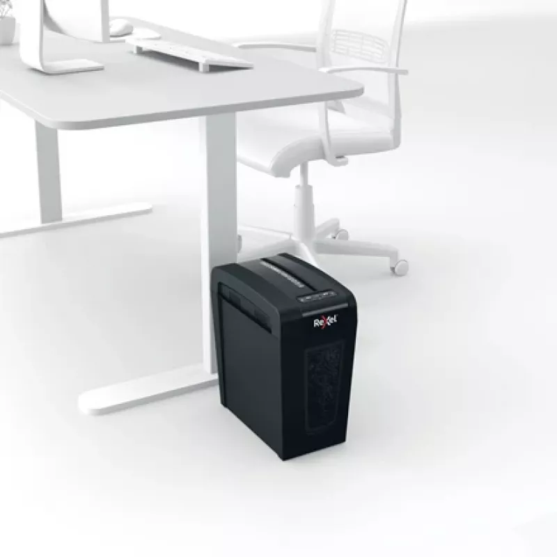 Rexel Secure X8-SL Whisper-Shred ristlõikepurustaja P4