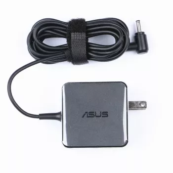 Sülearvuti toiteadapter ASUS 0A001-00236300 — sisetingimustesse 45 W, must