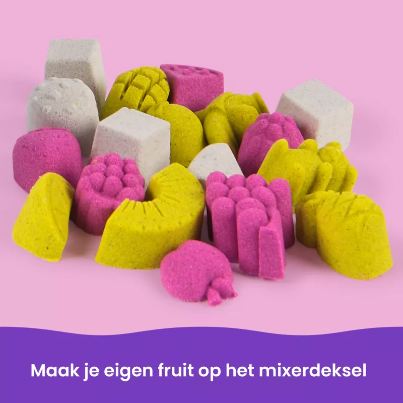 Kinetic Sand, Smoothie Mixer mängukomplekt, lihavõttekorvi täitematerjalid, sisaldab 14 untsi vormitavat mänguliiva, tööriistu ja pulgakommi vormi, mängutoit