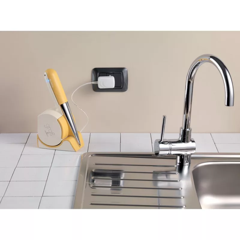 Ariete 457 Gratì Waterproof - Veekindel elektriline riiv - Juhtmevaba - Pestav voolava vee all - 2 roostevaba terasest rulli - Valge ja kollane