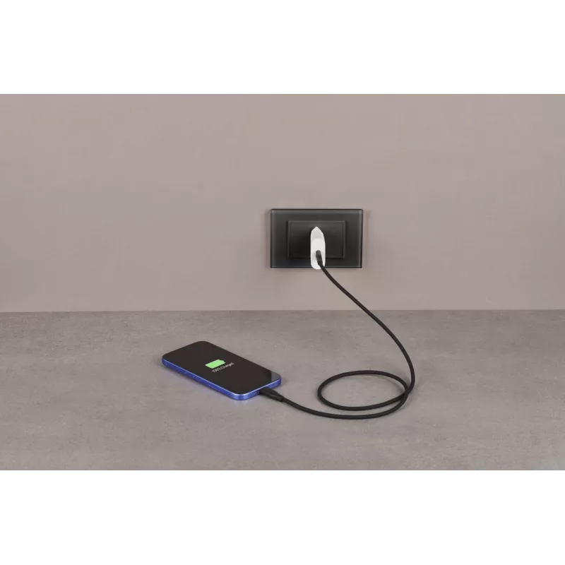 Cellularline GAN seinlaadija USB-C 30W PD USB-C 30W PD seinlaadija GaN tehnoloogiaga