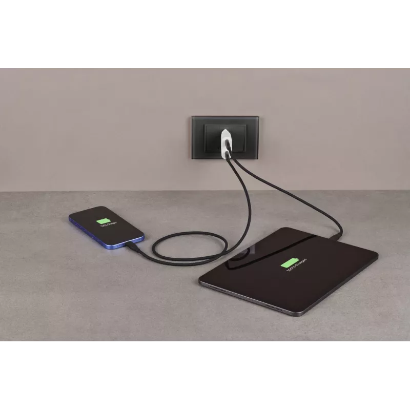 Cellularline GAN seinilaadur 2xUSB-C 30W PD 2xUSB-C 30W PD seinilaadur GaN-tehnoloogiaga