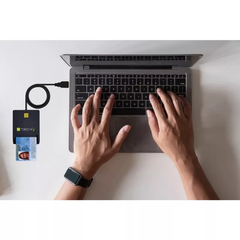 Techly Compact Smart Card Reader/Writer USB-C™ Valge, USB 2.0, 1,5 m, Must, 102 g