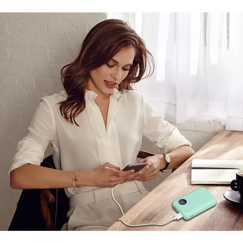 Techly laadimis- ja sünkroonimiskaabel USB-C Lightningule 1 m valge