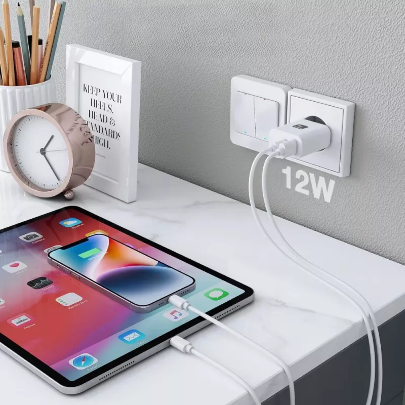 Techly IPW-USB-12W2A mobiilseadme laadija Kõrvaklapid, Kaasaskantav kõlar, Akupank, Nutitelefon, Tahvelarvuti Valge Vahelduvvool Siseruumides