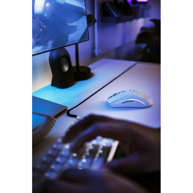Glorious Gaming Glorious Model O Wireless 2 – matt valge, paremakäeline, laser, RF-juhtmevaba + USB USB-C, 26 000 DPI, 1 ms, valge