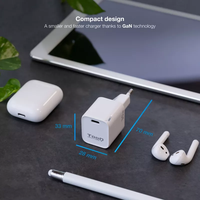 TooQ GAN USB-C/PD seinilaadur 30W, valge, siseruumides, vahelduvvool, valge
