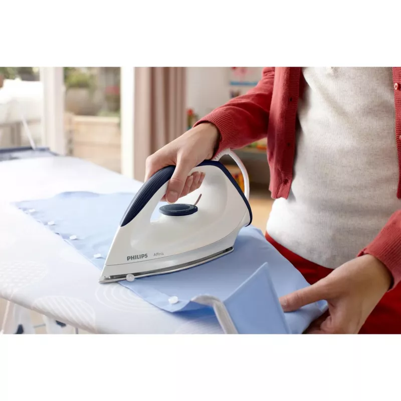 Philips GC160/02 kuivtriikraud, Kuivtriikraud, DynaGlide tallaplaat, 1,8 m, valge, 1200 W