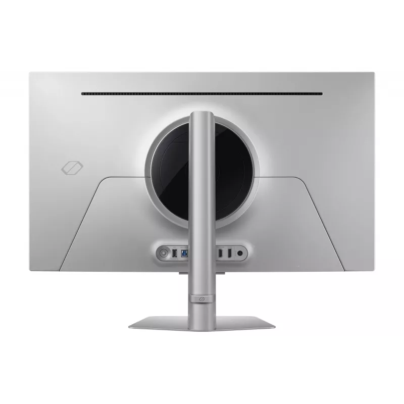 Samsung G81SF arvutimonitor 81.3 cm (32 tolli) 3840 x 2160 pikslit 4K Ultra HD OLED hõbedane