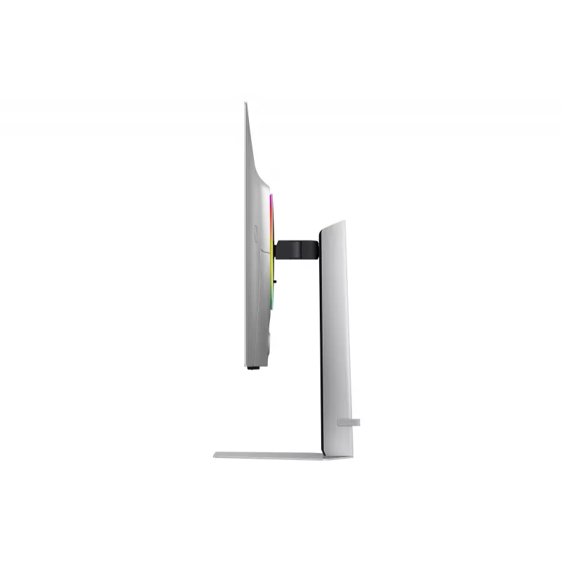 Samsung G81SF arvutimonitor 81.3 cm (32 tolli) 3840 x 2160 pikslit 4K Ultra HD OLED hõbedane