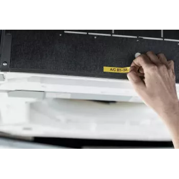 Sildiprinter Brother PT-E110VP otse-termosiirdega Värviline 180 x 180 DPI 20 mm/s TZe QWERTY