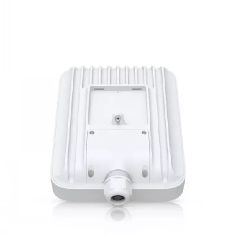 Ubiquiti UniFi 5G Max Outdoor 5G DL kuni 3,6 Gbit/s, 4G DL kuni 1,6 Gbit/s, 1x 2,5G LAN, IPX6 ilmastikukaitse