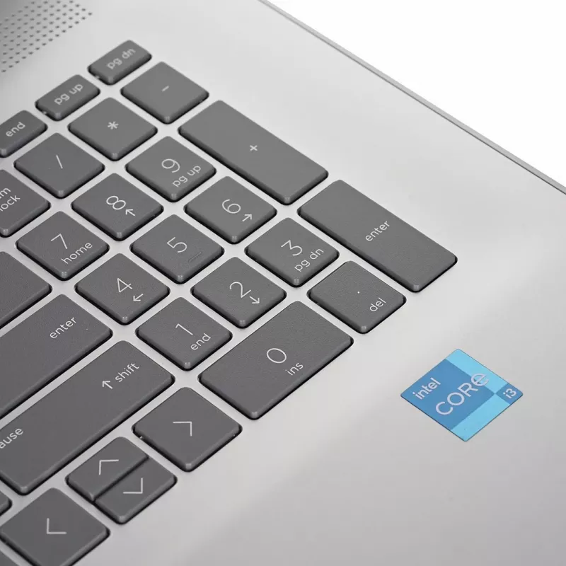 Sülearvuti HP 17-CN3003D — 17,3-tolline ekraan, Intel Core i3-N305, 8 GB muutmälu, 256 GB SSD, Bluetooth, Windows 11, hõbedane
