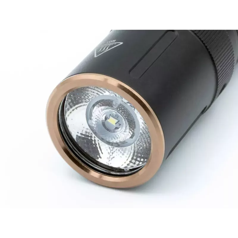 Käsitaskulamp Fenix E12 V2.0 Must LED Alumiinium IP68 50000 h