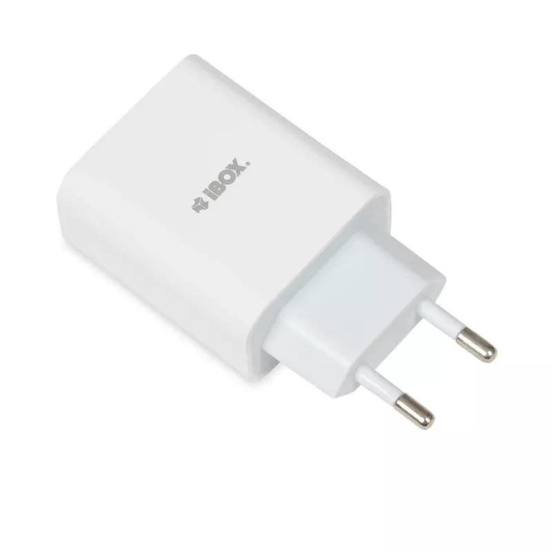 Siselaadija iBox C-36 Universal Valge USB kiirlaadimine