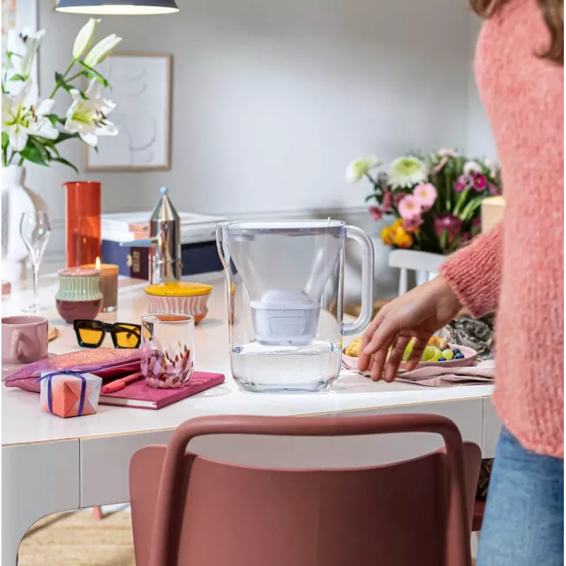 Veefiltri kann BRITA Style Essential XL koos MAXTRA PRO Pure Performance filtritega (3) — valge