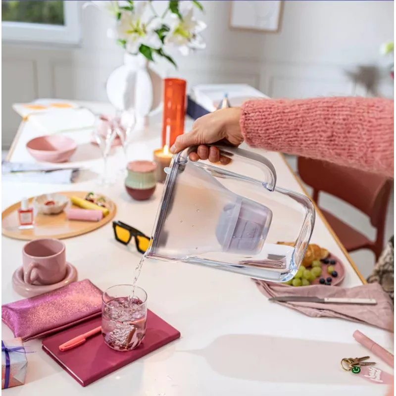 Veefiltri kann BRITA Style Essential XL koos MAXTRA PRO Pure Performance filtritega (3) — valge