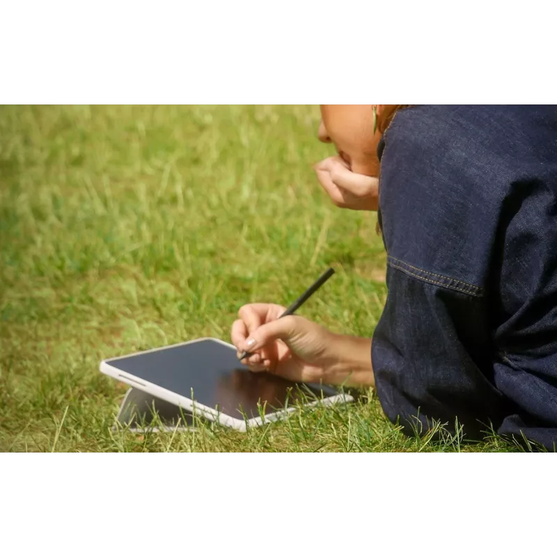 Kaitseümbris koos alusega Wacom MovinkPad 11-le, valge, 1 tk