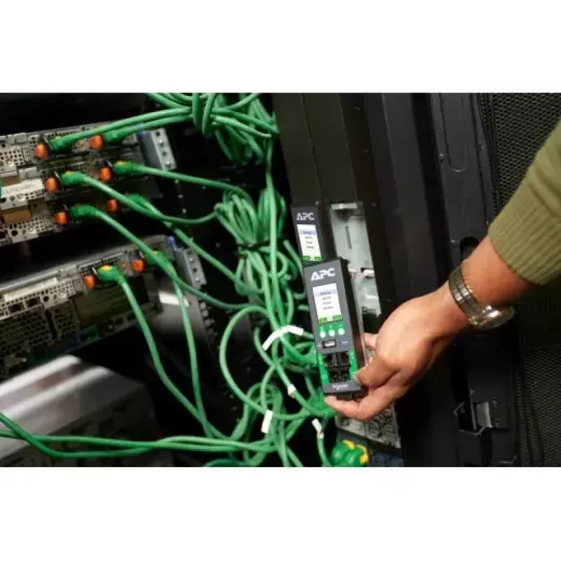 PDU APC NetShelter Rack Advanced 48 vahelduvvoolupistikut 0U Must