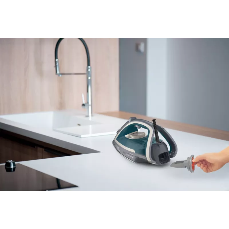 Aurutriikraud Tefal Ultragliss Anti-Calc Plus FV6842 — 2800 W, 0,27 L paak, 260 g/min auruvõimendus, 1,295 kg