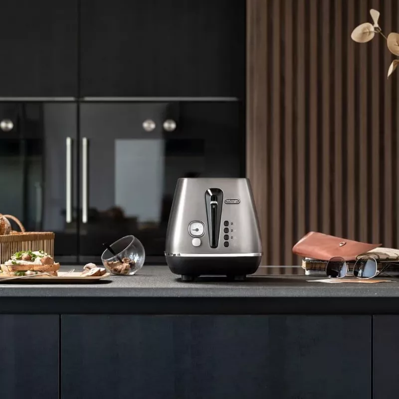 De’Longhi CTIN2103.TB röster 2 viilu 900 W must