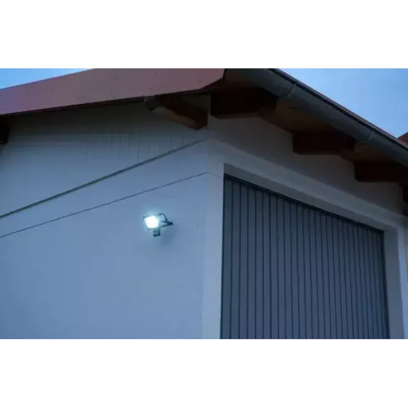 LED-prožektor Brennenstuhl JARO 3060 P 20W 2300lm 6500K liikumisanduriga