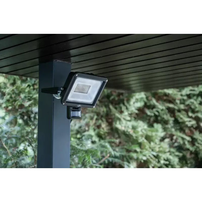 Prožektor Brennenstuhl 1171250342 30 W LED Must IP65