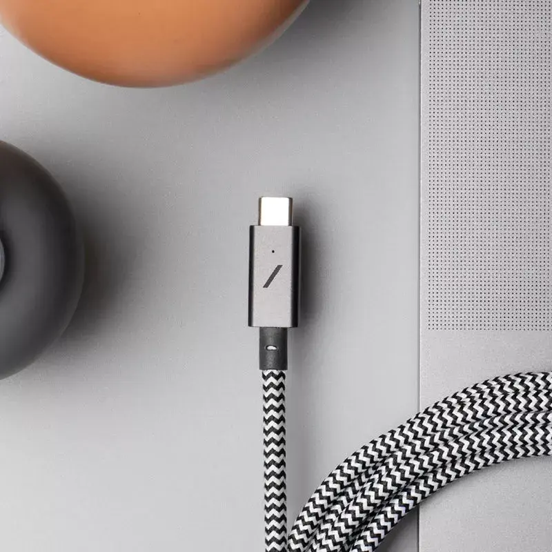 Native Union Belt Cable Pro USB-C – USB-C, 2,4 m, LED-ekraan, Rose