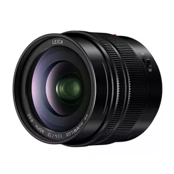 Ülilainurkobjektiiv Panasonic H-X012E peegelkaamerale 15 elementi 12 gruppi