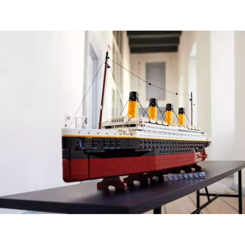 LEGO ehituskomplekt ICONS 10294 Titanic mudelikoopia — 9090 detaili, 18+