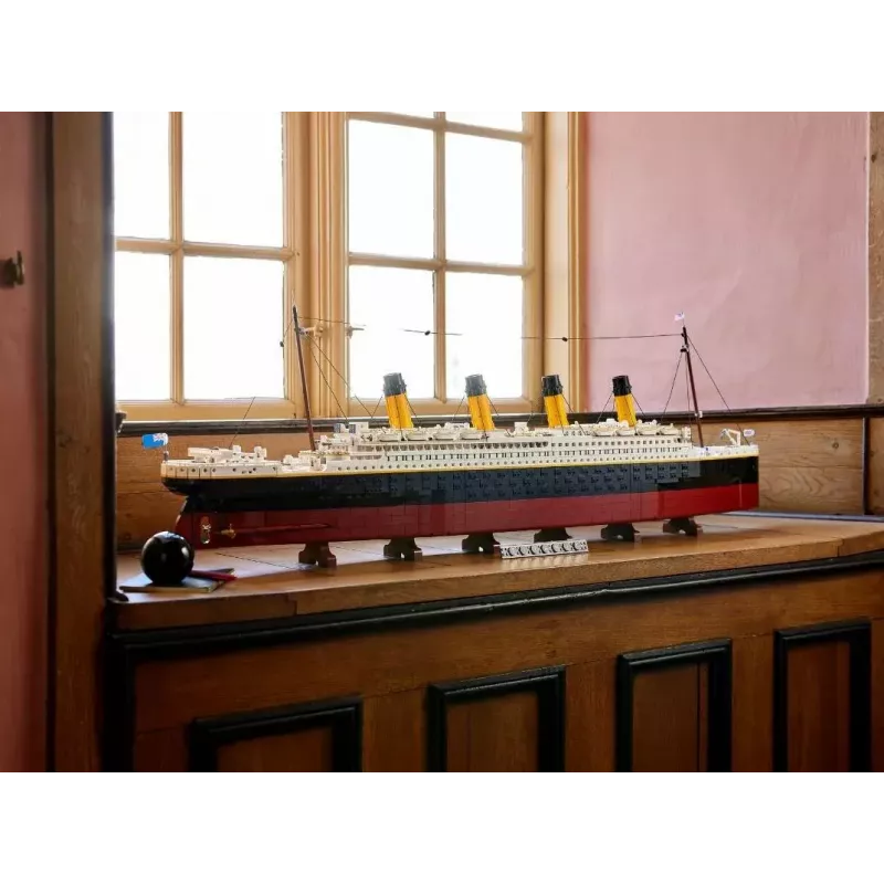 LEGO ehituskomplekt ICONS 10294 Titanic mudelikoopia — 9090 detaili, 18+